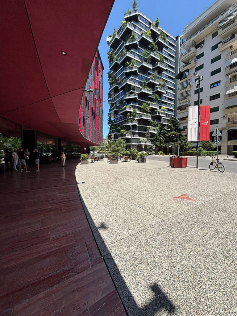 Tirana è il futuro di Milano - Il Bosco Vertical di Tirana (foto di Lucia Tozzi)