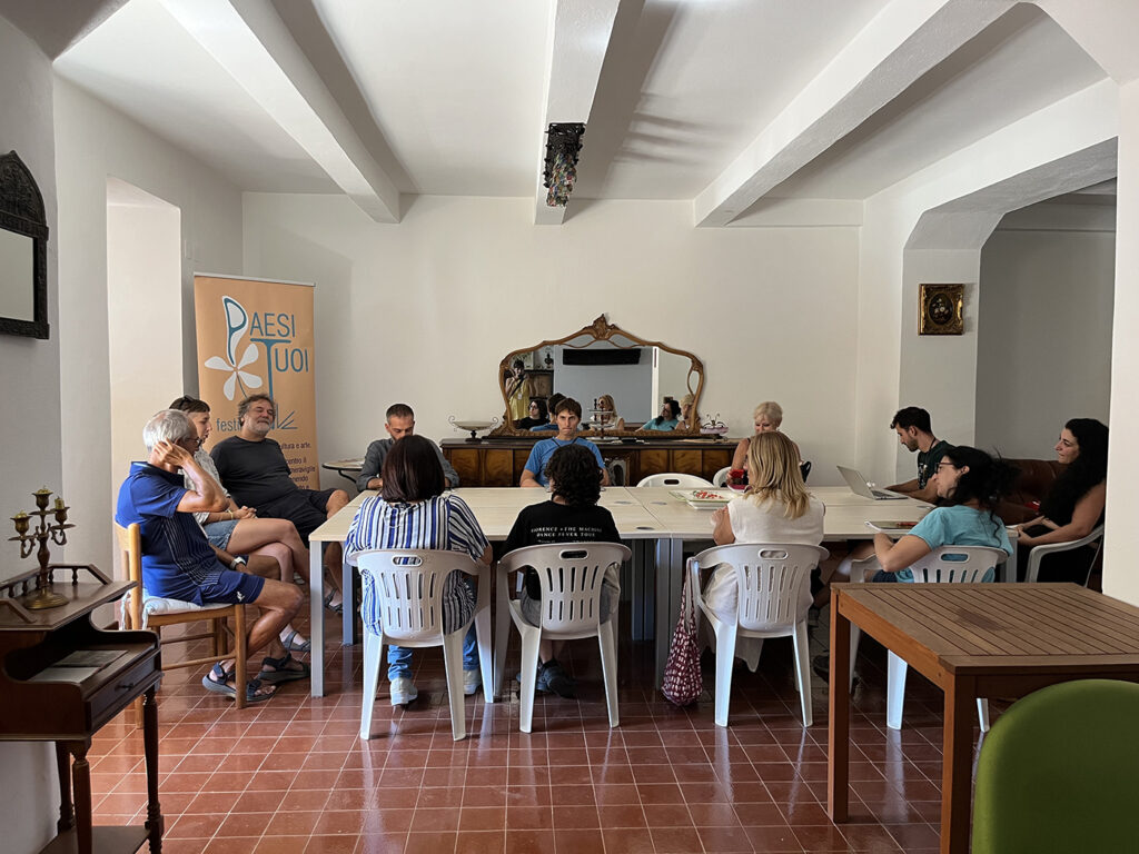A Brancaleone si parla di letteratura tra gli ulivi e il mare - 
