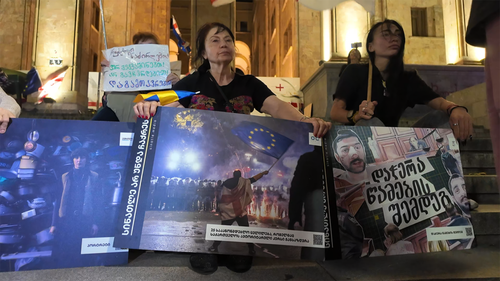 A Tbilisi i giornalisti scendono in piazza (sperando che non sia troppo tardi) - 