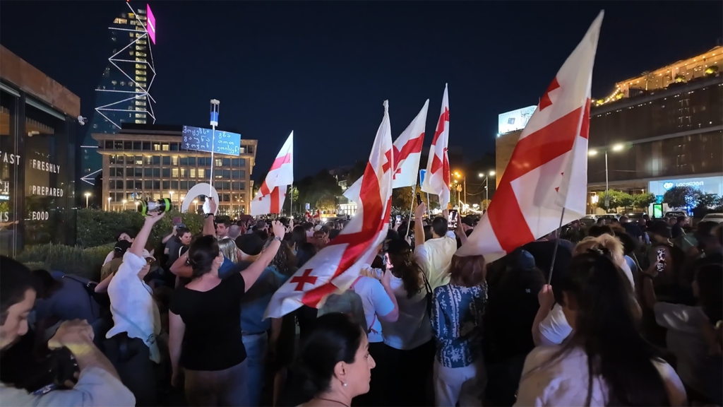 A Tbilisi i giornalisti scendono in piazza (sperando che non sia troppo tardi) - 